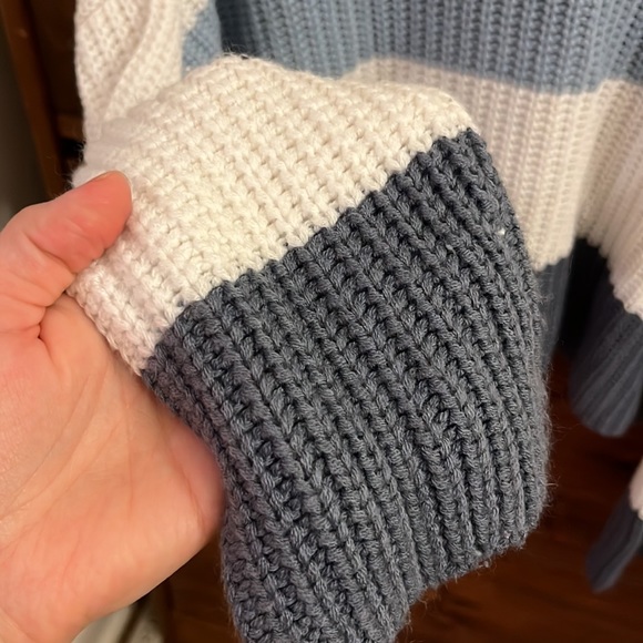 Moon & Madison Knit Sweater cropped - Picture 5 of 7